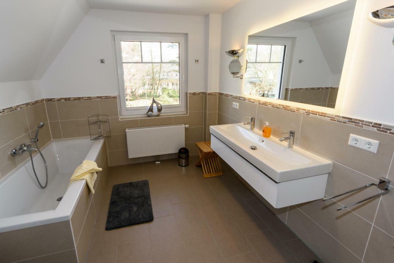 ボルン Premiumhaus Bodden Und Mehr-Briseヴィラ エクステリア 写真